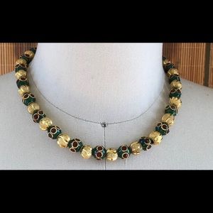 A choker type necklace for anytime wear